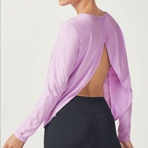 fabletics // millie long sleeve open back tee